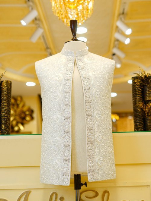 White Front-Open Waistcoat with Elegant Embroidery