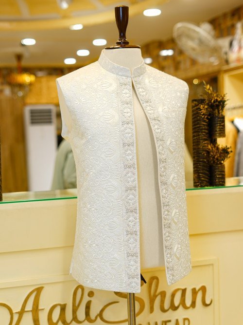 White Front-Open Waistcoat with Elegant Embroidery