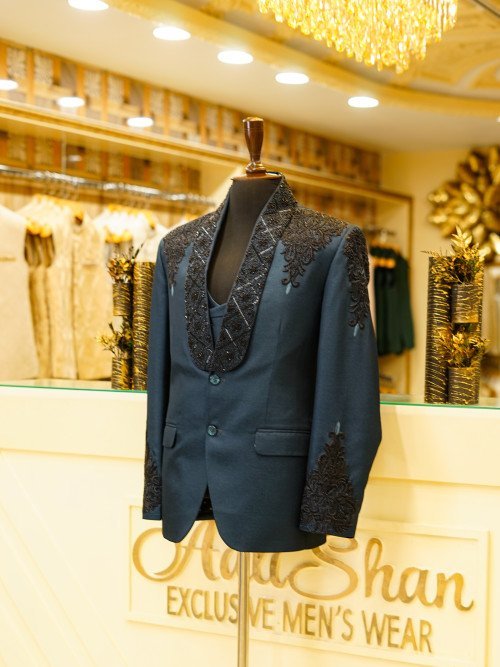 Exquisite Black Handmade Embroidered 3-Piece Suit for Men