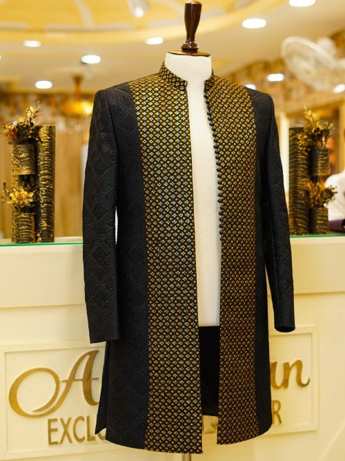 Front Open Shoot Embroidered Sherwani – Modern Elegance