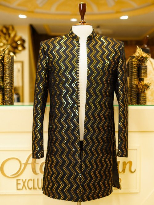 Regal Black and Gold Short Sherwani for Men – Elegant Ethnic Attire with Royal Embellishments