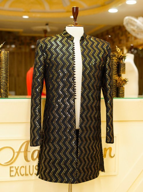 Regal Black and Gold Short Sherwani for Men – Elegant Ethnic Attire with Royal Embellishments