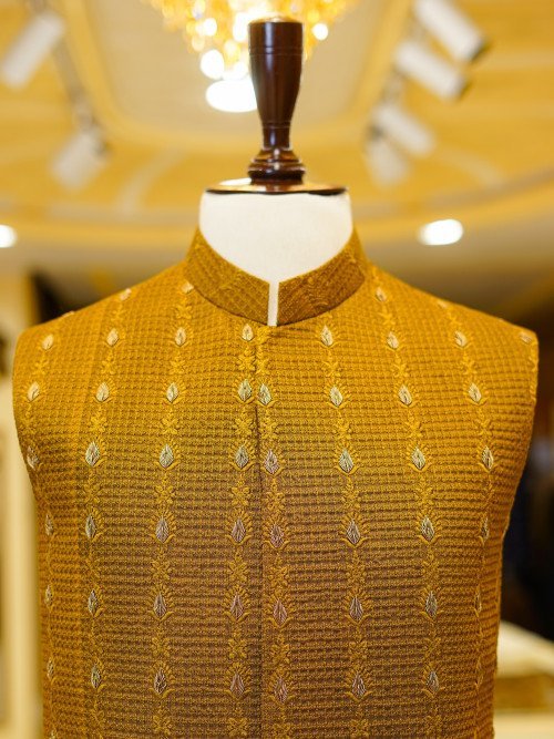 Elegant Traditional Men's Waistcoat with Intricate Hand Embroidery for Formal and Festive Occasions