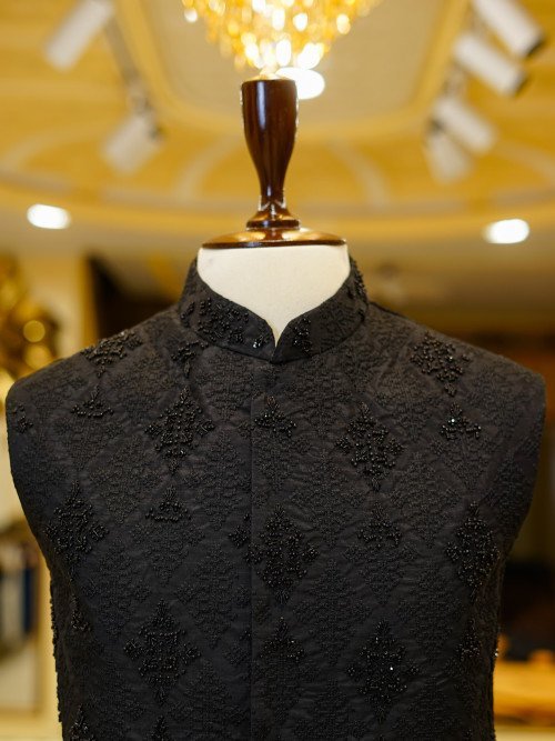 Timeless Black Embroidered Waistcoat for Men – A Perfect Blend of Classic Style and Artistic Detailing